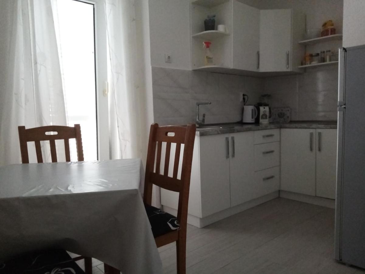 Rooms Natalija Свети Юрай Екстериор снимка