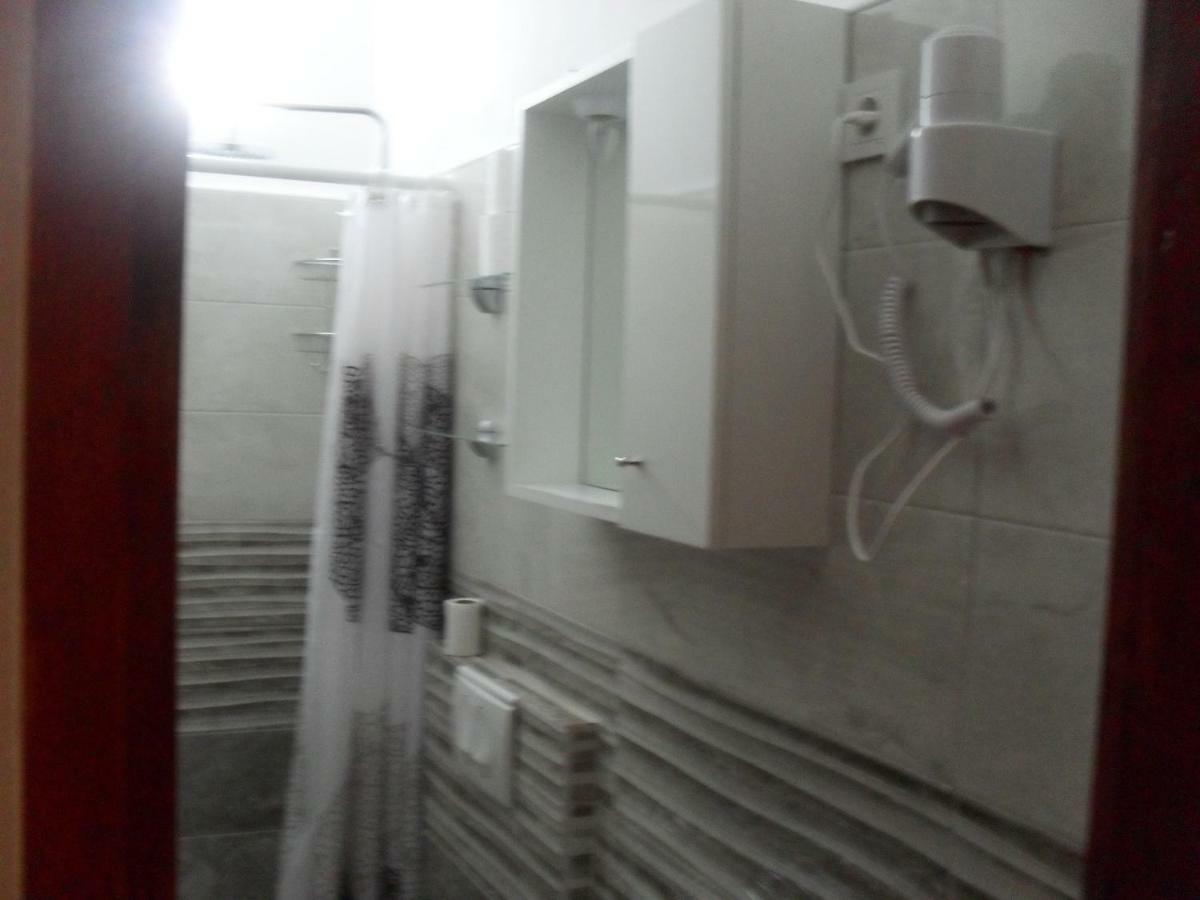 Rooms Natalija Свети Юрай Екстериор снимка